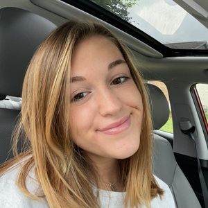 Meet your Posher, Avery